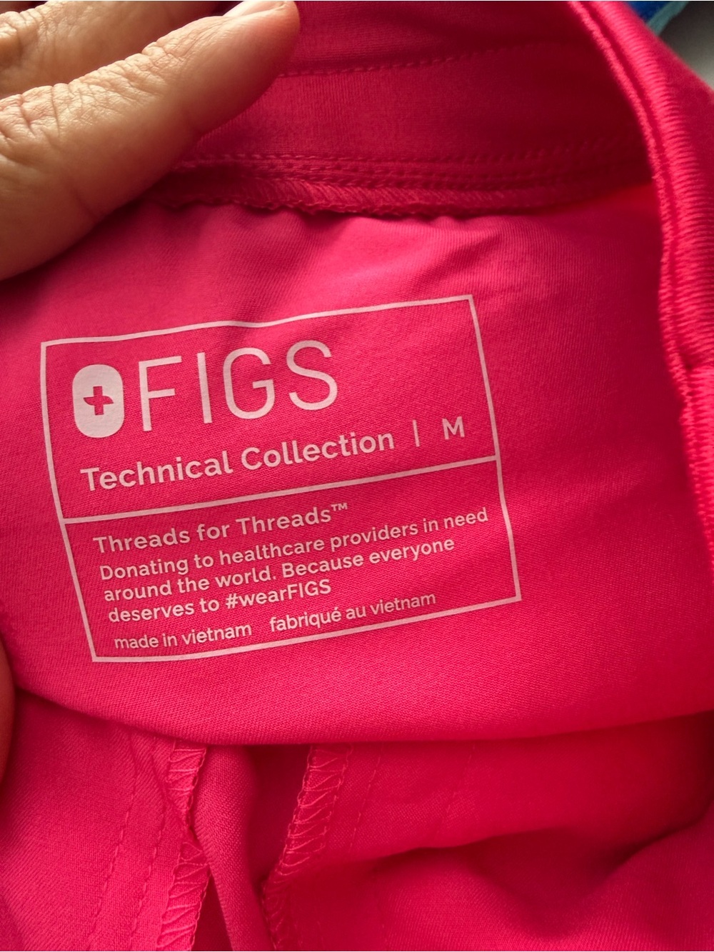 Figs Scrubs Set in Shocking Pink NWT
Catarina top/Yola Pant - Picture 5 of 7